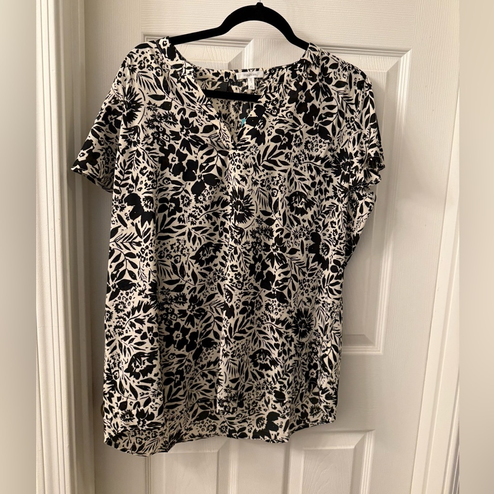 Maurices Black and White Floral Top